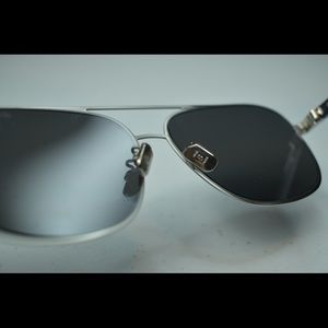 Meet your Posher, Jyro